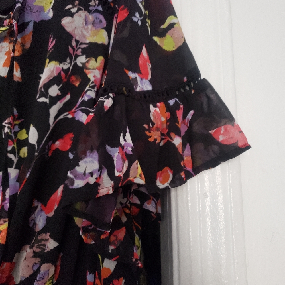 Dress - Picture 7 of 8